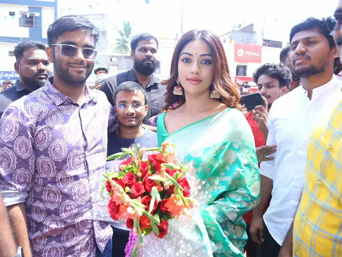 Anu Emmanuel Chandana Brothers Shopping Mall launch